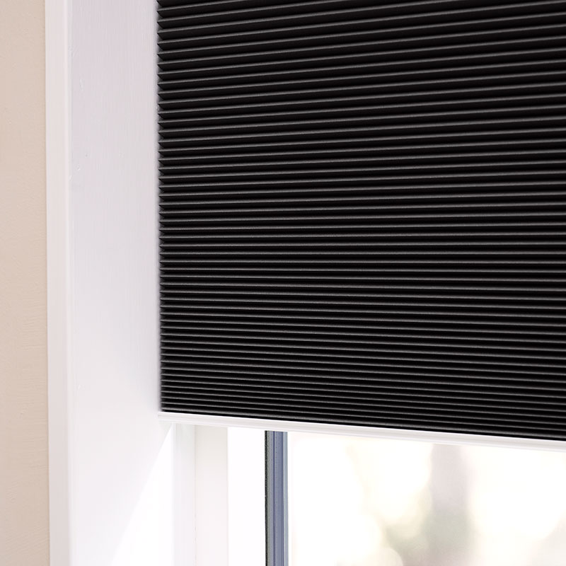 Astrid plisségardin easylift m/greb Sort - Dobbeltlag
