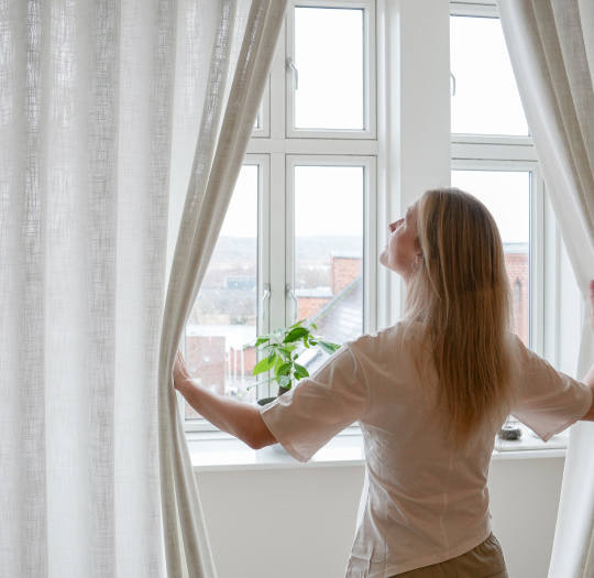Tilbud og inspiration om gardiner med nyhedsbrevet fra UNIG