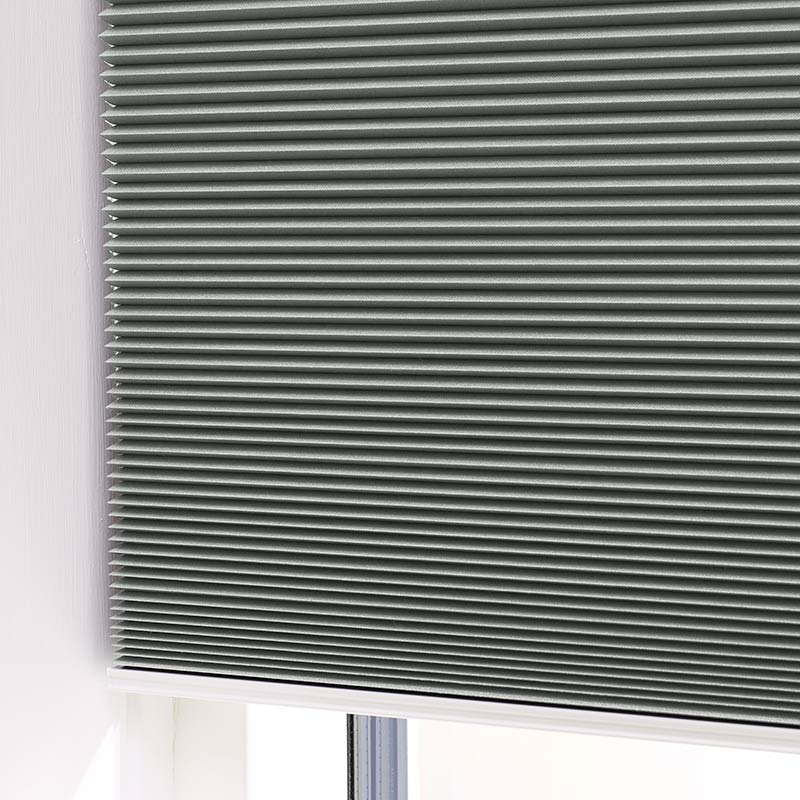 Astrid plisségardin easylift m/greb mørklægning  Duegrå - Honeycomb